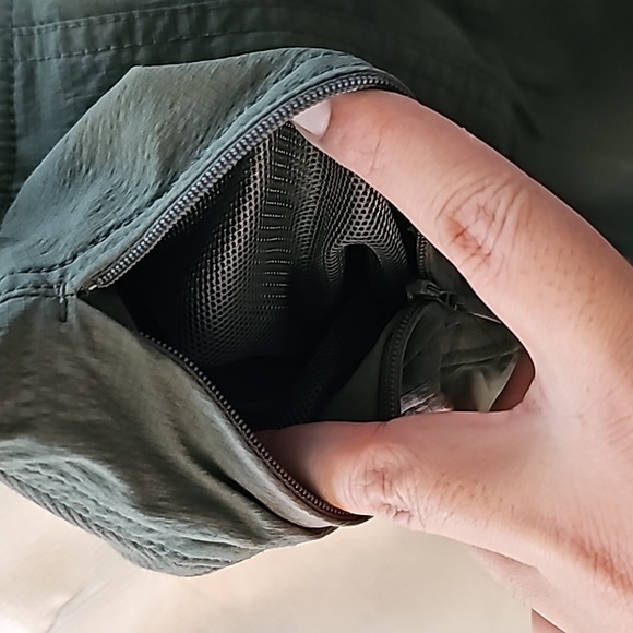 Athleta Green Pants - Picture 11 of 16